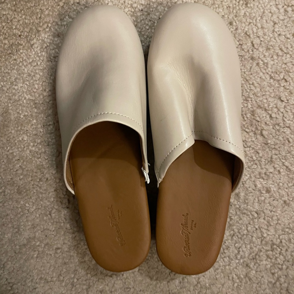 Universal Thread Cream Mules